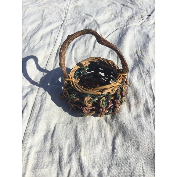 Rustic handmade small basket 7” 7 in brown green bohemian rustic witch fairy - Picture 1 of 10
